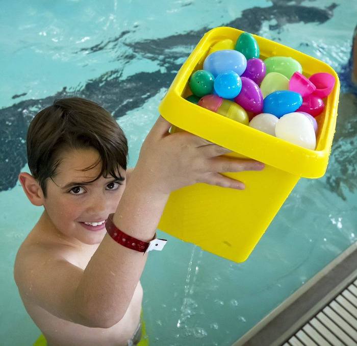 Underwater Egg Hunt